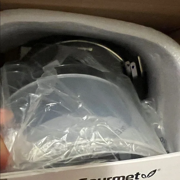 Elite Gourmet Egg Cooker & Steamer - Picture 9 of 9